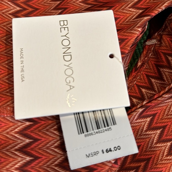 BEYOND YOGA $64 YOGA SPORT BRA BOHEMIAN HIPPIE ORANGE ZIG-ZAG New NWT - Picture 3 of 3
